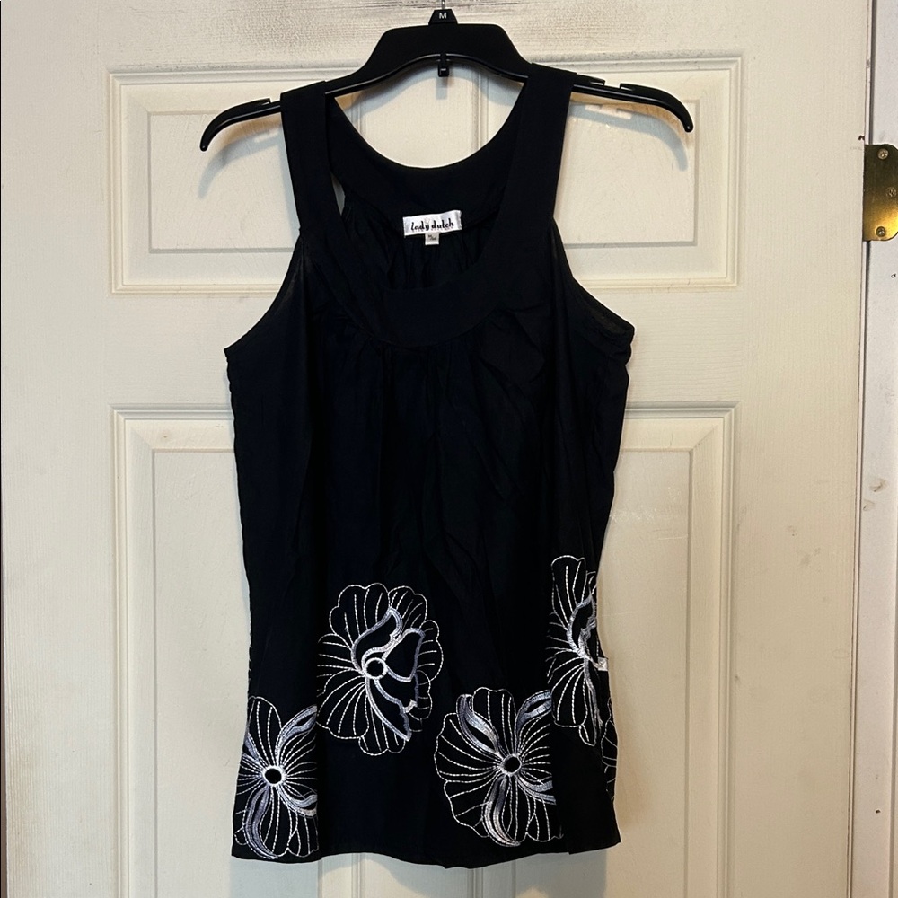 Lady Dutch High Society Black and White embroidered Top Size Medium